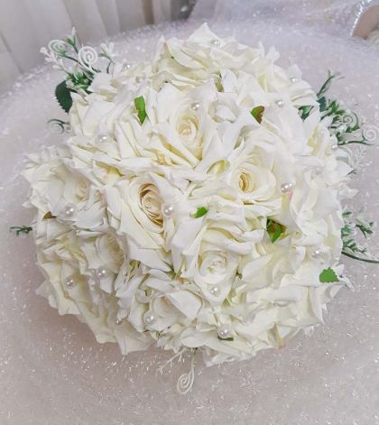 Buchet flori artificiale - alb royal