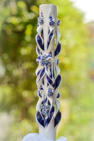 Lumanari sculptate , miez colorat, cu trandafirasi  -  bleumarin