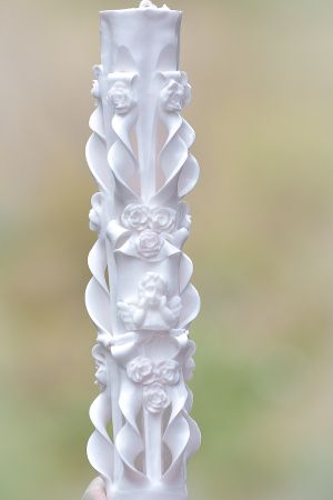 Lumanari botez sculptate, cu figurina din ceara,  trandafirasi din ceara  alb
