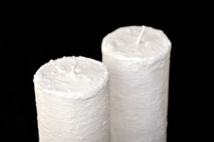 Lumanare cilindru texturata,  diametru 4.6 cm, inaltime 120cm -alb  