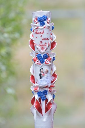 Lumanari nunta sculptate 5 coloane, miez rosu cu trandafirasi albastrii, cu figurina si inima din ceara personalizata