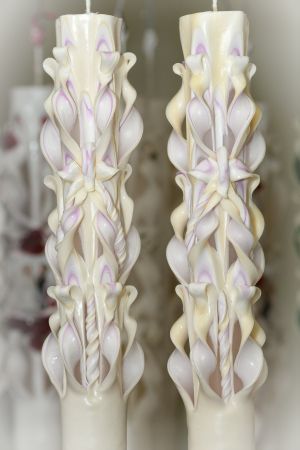 Lumanari sculptate 5 coloane, irizatie lila cu exterior ivory
