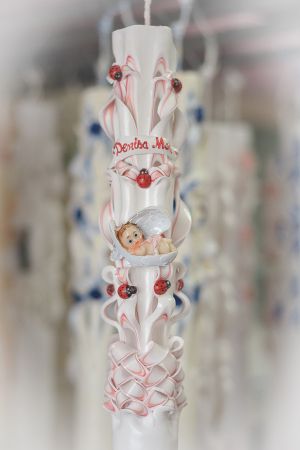 Lumanari botez sculptate, model 6 coloane clasic, cu figurina bebelus,  buburuze,  culori somon si rosu