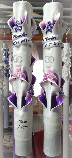 Lumanari nunta sculptate 4 coloane, mov si roz fucsia cu floricele si verighete din ceara